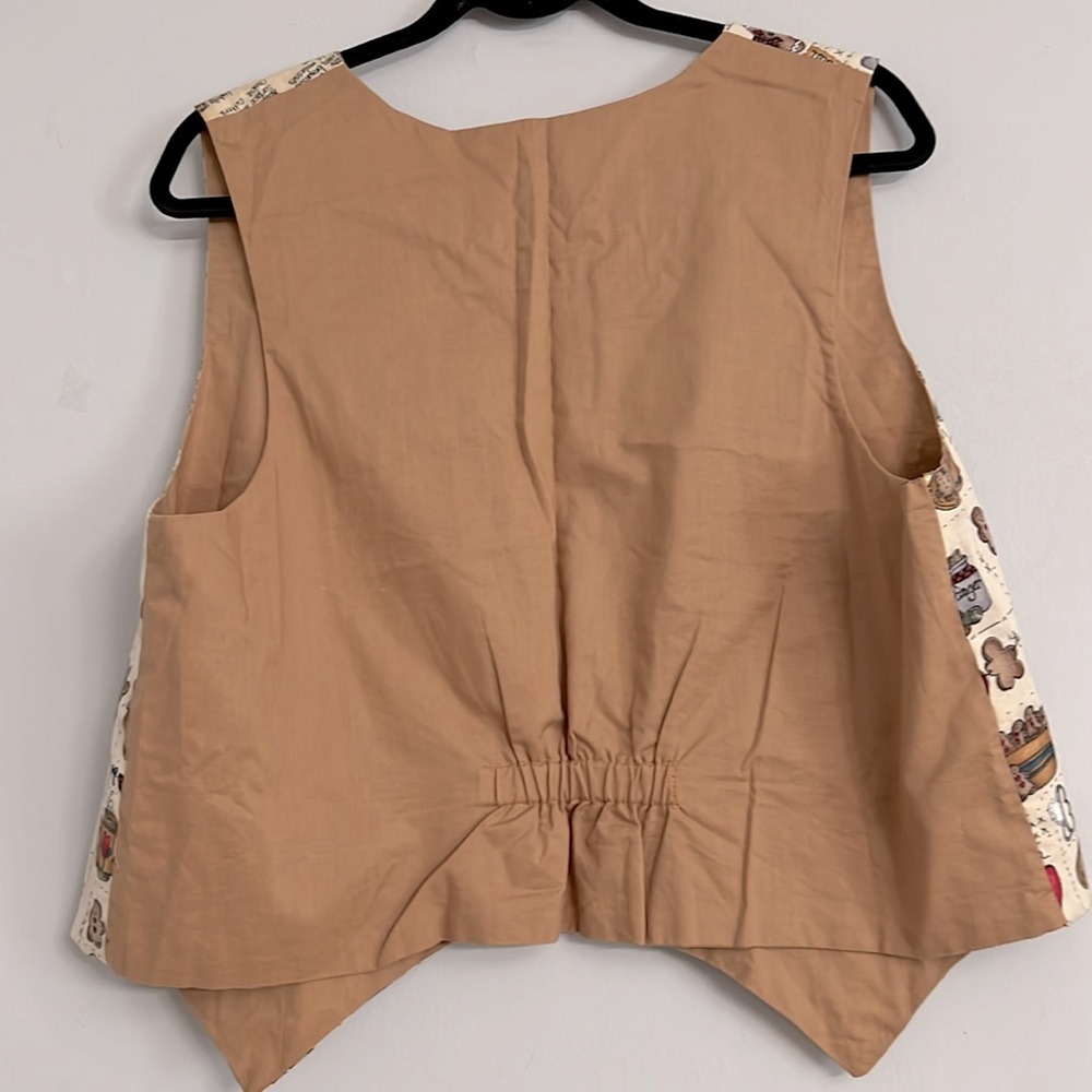 Bundle of vest. 3 pcs. Pit to pit= 21 and 23. - Picture 6 of 10